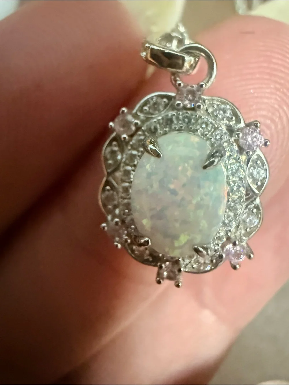 Mina Bloom dazzling opal